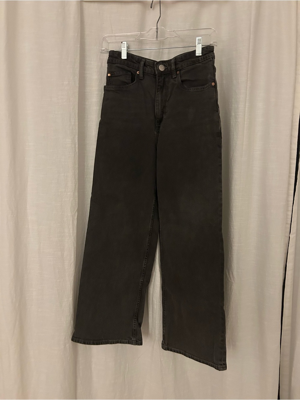 Black Wide-Leg Jeans
